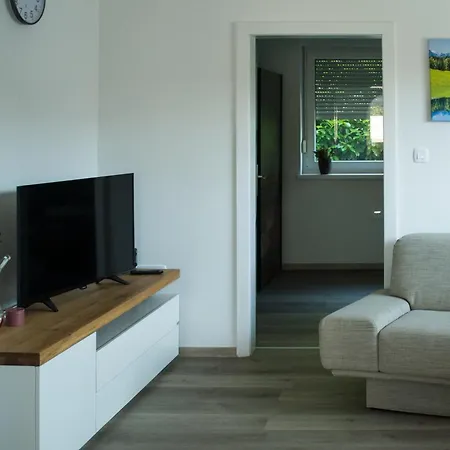 Apartma Loncar 公寓 Horjul