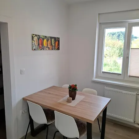 Apartma Loncar * Horjul