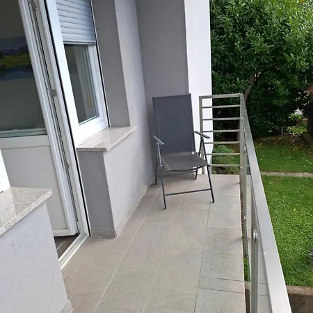 Apartment Apartma Loncar
